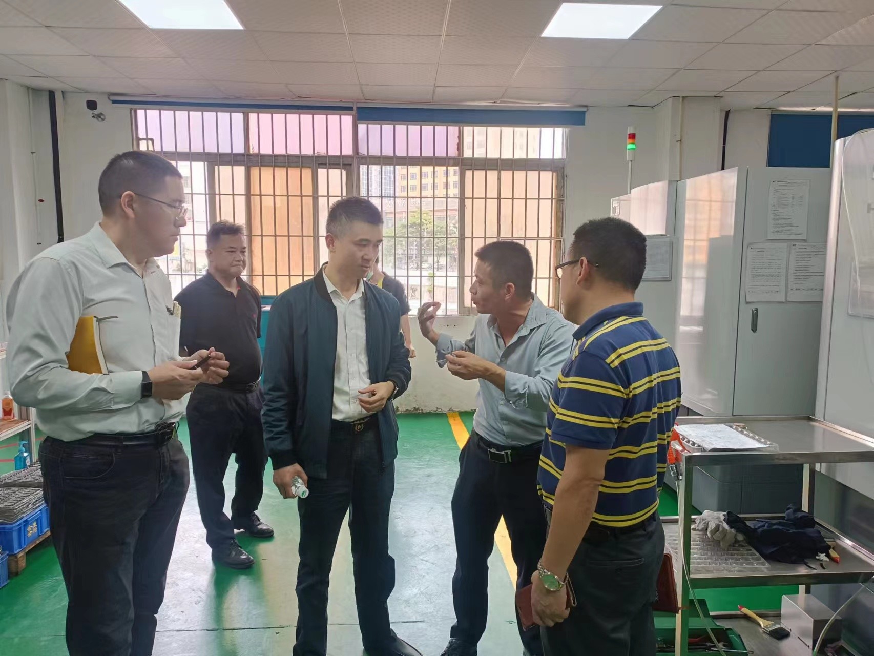 熱烈歡迎區(qū)政府領(lǐng)導(dǎo)帶隊走訪企業(yè)，鼓勵數(shù)字化轉(zhuǎn)型！