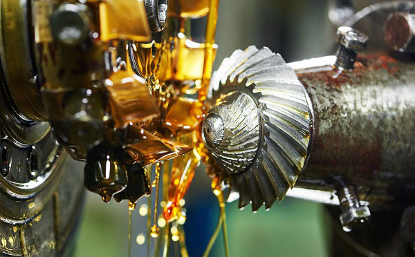 合發(fā)齒輪：精準(zhǔn)加工曲線齒輪，實(shí)現(xiàn)高效傳動(dòng)和精密控制